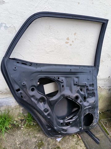 Drzwi tylne lewe Toyota Auris JPP