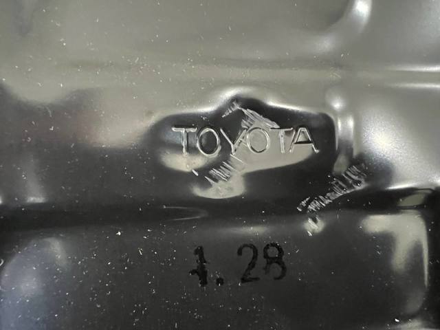 Drzwi przednie prawe Toyota 6700142161 cena, od 1129,37 USD