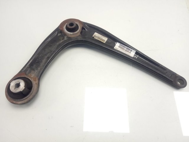 Wahacz zawieszenia przedniego dolny prawy 9816863580 Peugeot/Citroen