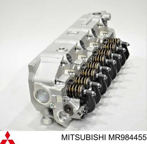 Głowica cylindrów Mitsubishi MD185922