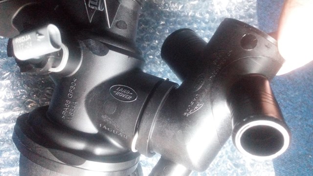 Termostat Land Rover LR105974