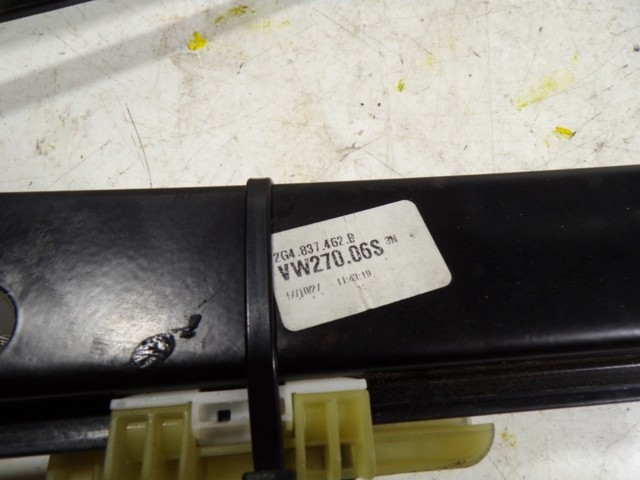 Mechanizm podnoszenia szyby drzwi przednich prawych Volkswagen Polo VI hatchback (AW1, BZ1, AE1) (2017 - 2026) cena, od 121,48 USD