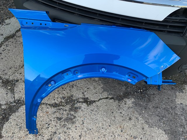 9825439080 Peugeot/Citroen Błotnik przedni prawy