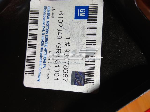 Błotnik przedni prawy 93178667 General Motors