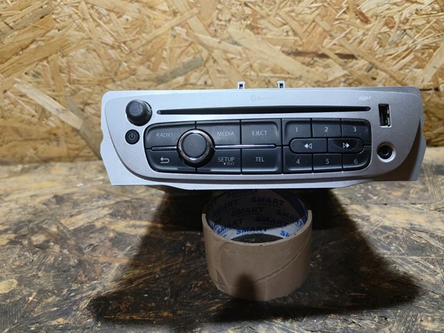 281159184R Renault (RVI) radioodtwarzacz (radio am/fm)