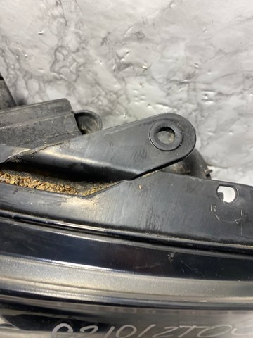 Do koszyka 921012T421 Hyundai/Kia Reflektor lewy