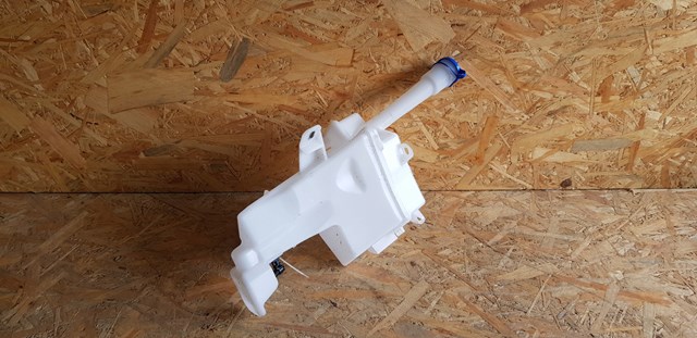 Zbiorniczek spryskiwacza szyb do Toyota Yaris CROSS MXP