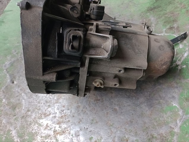 Mechaniczna skrzynia biegów w komplecie Renault (RVI) JB1132 cena, od 214,52 USD
