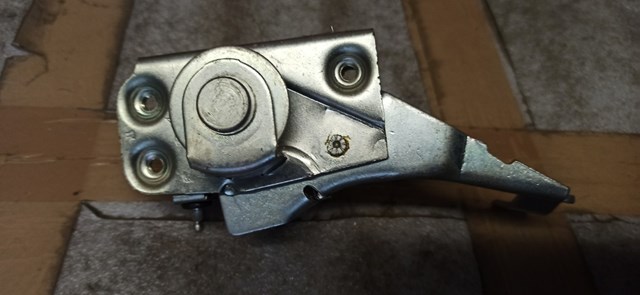 Zamek drzwi przednich prawych ВАЗ 2103 sedana (1972 - 1986) cena, od 11,96 USD