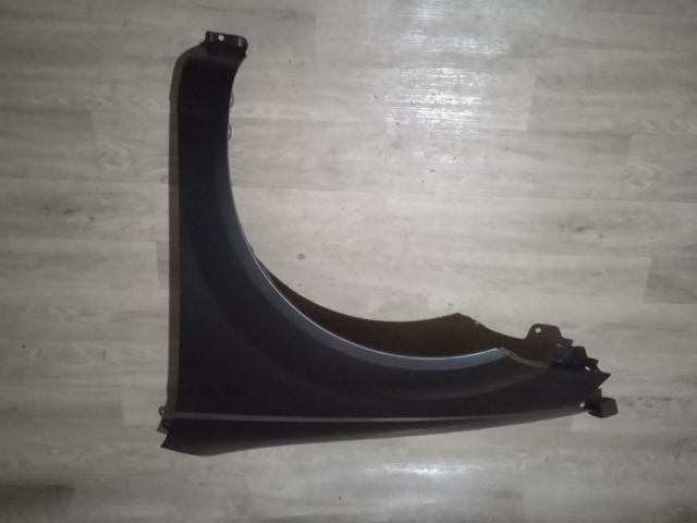 Błotnik przedni lewy Elit KH1119311 cena, od 59,17 USD