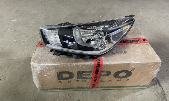 Reflektor lewy Hyundai/Kia 92101H8000 cena, od 200,90 USD