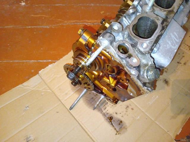 Głowica cylindrów do Toyota Avensis II T25