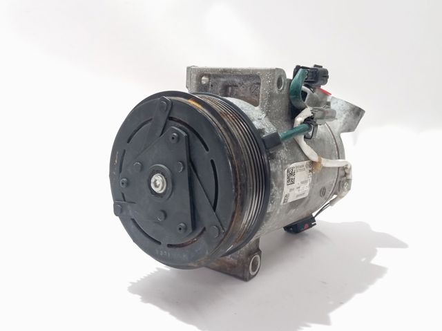 Sprężarka klimatyzacji 926004423R Renault (RVI)