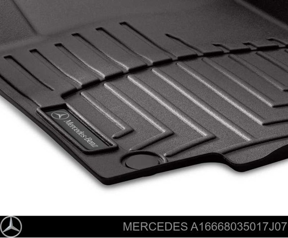 Dywaniki przód+tył, komplet Mercedes 16668035017J07 cena, od 500,15 USD