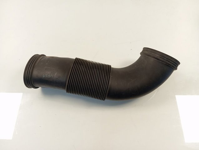 Króciec powietrza, wlot filtra powietrznego Iveco 5801317091