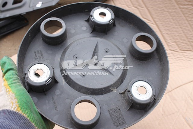 Kołpak do obręczy koła A9064000225 Mercedes