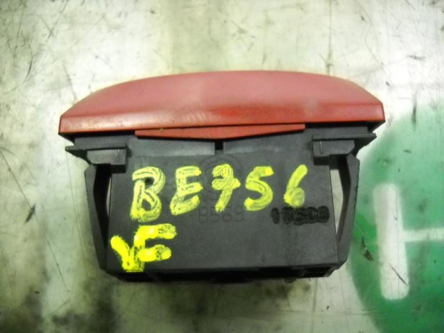 Do koszyka Przycisk włączania światła awaryjnego Fiat Stilo  192