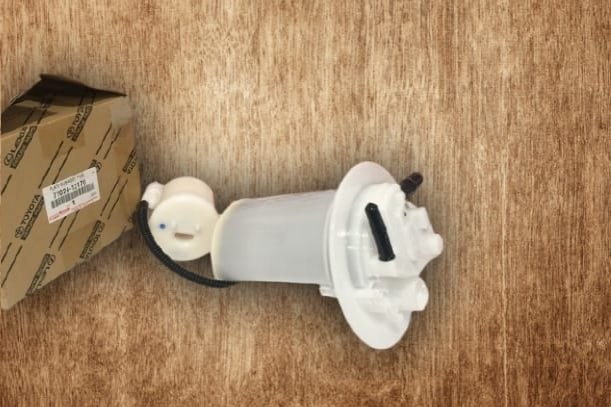 Filtr paliwa Toyota 7702412170