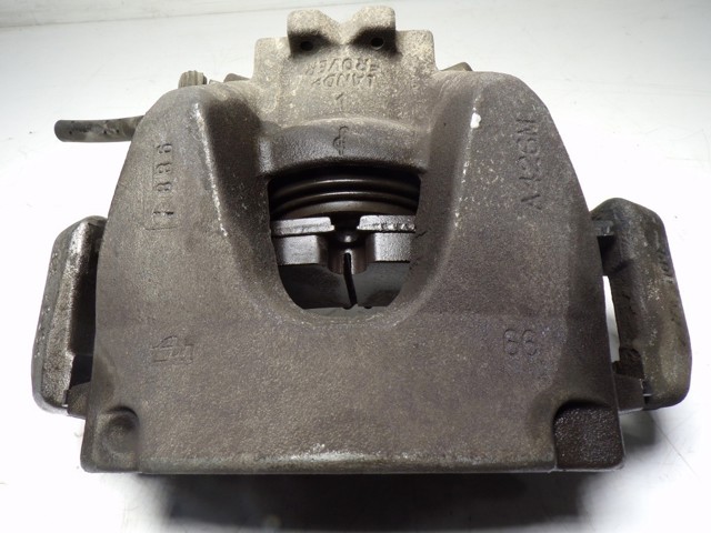 Zacisk hamulcowy przedni prawy LR061369 Land Rover