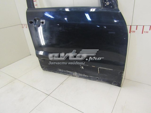 Drzwi przednie prawe Suzuki 6800165844000