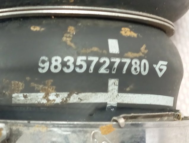 Przewód (króciec) intercoolera 9835283380 Peugeot/Citroen