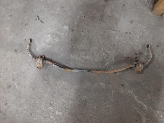  Stabilizator tylny Nissan Qashqai 1