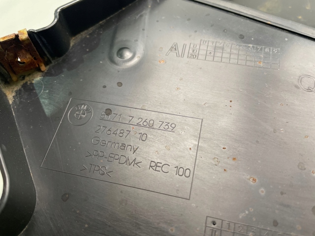 7260739 BMW Nakładka ochronna na błotnik przedni