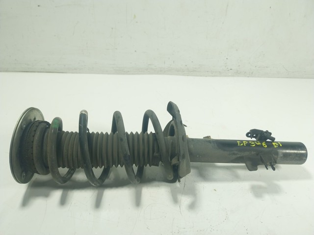 Amortyzator przedni lewy LR070934 Land Rover