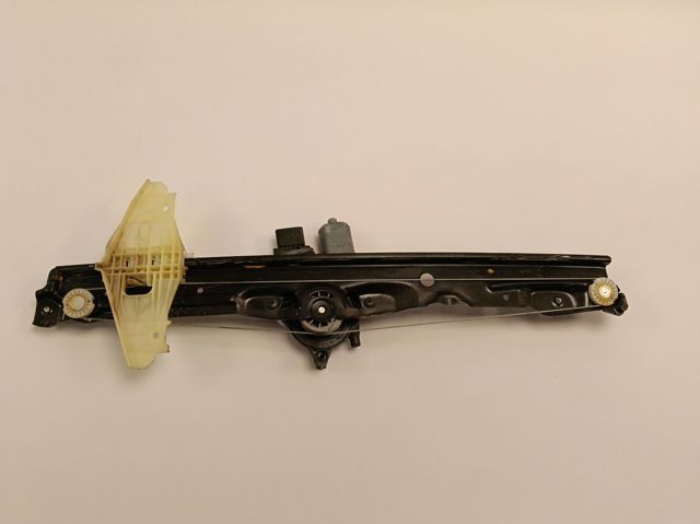 Mechanizm podnoszenia szyby drzwi przednich prawych 9840159380 Peugeot/Citroen