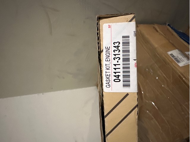Zestaw uszczelek silnika pełny Toyota 0411131343 cena, od 159,92 USD