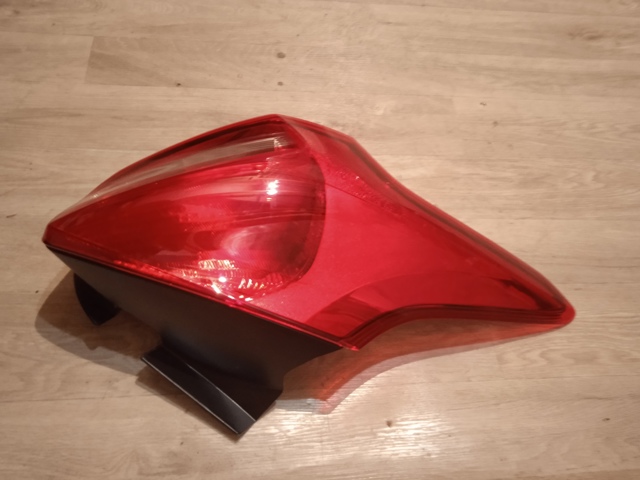 Lampa zespolona tylna lewa Polcar 32C287E cena, od 110,67 USD