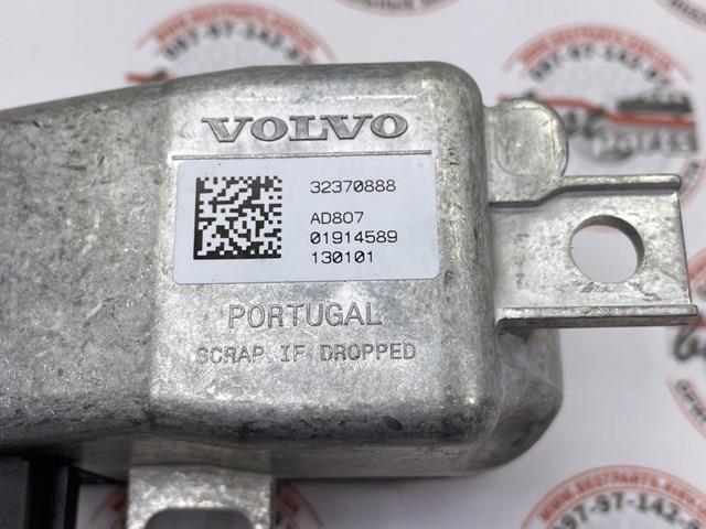 Volvo 32370888