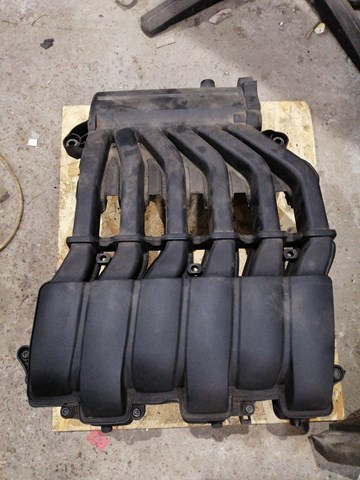 Do koszyka 03H133201N VAG Kolektor ssący