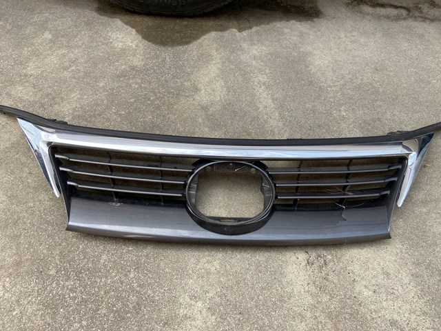 Listwa ochronna atrapy chłodnicy górna Toyota 5312176030 cena, od 99,14 USD
