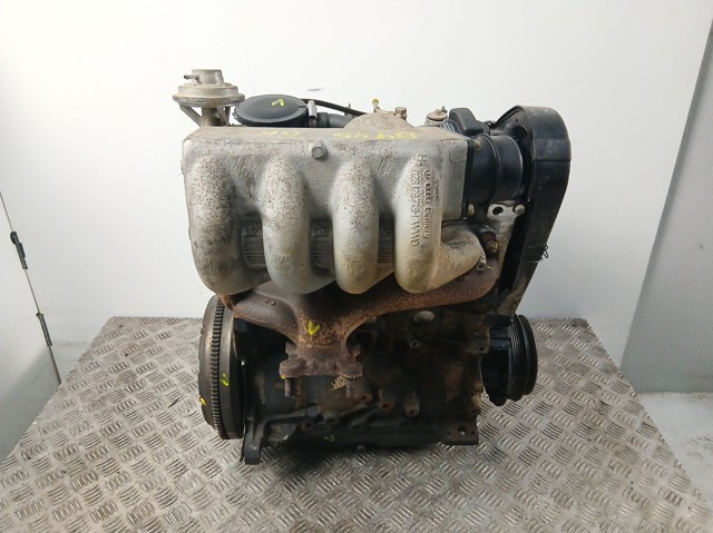  Silnik w komplecie Audi 80 