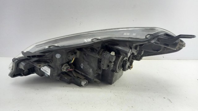 Do koszyka 811300DA30 Toyota Reflektor prawy