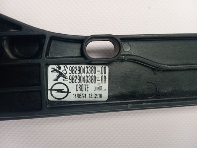 Do koszyka Mechanizm podnoszenia szyby drzwi przednich prawych Opel Corsa F P2JO