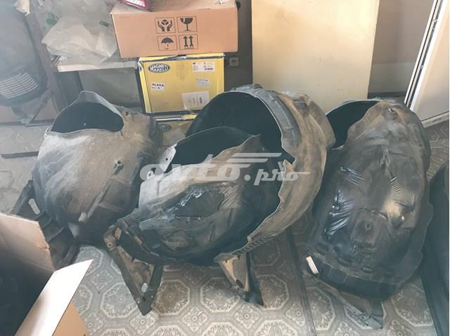 Nadkole błotnika przedniego prawe Mercedes A2226903302 cena, od 107,43 USD