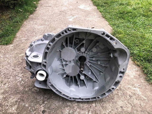 PF6024 Renault (RVI) Mechaniczna skrzynia biegów w komplecie