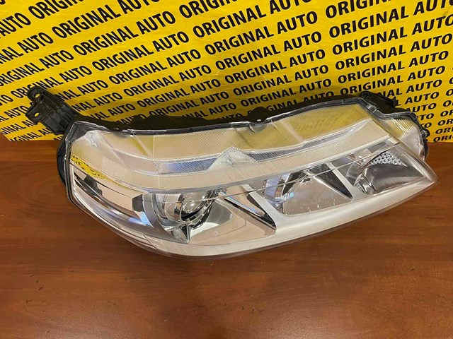 Do koszyka 3512054P00000 Suzuki Reflektor prawy