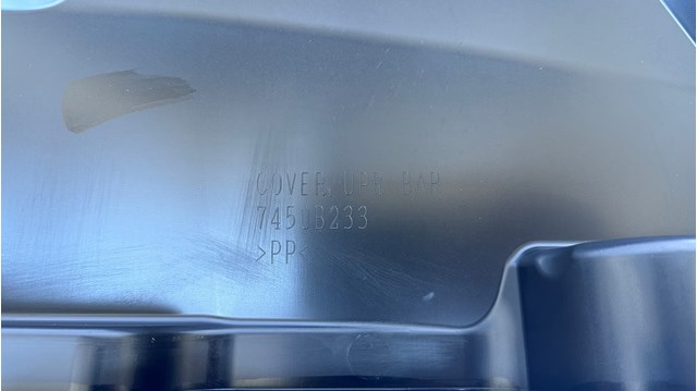 7450B233 Mitsubishi Nakładka panelu przedniego (osłony chłodnicy) górna