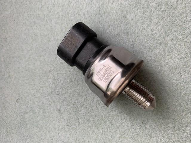 Czujnik ciśnienia paliwa Chevrolet Captiva II SUV (C140) (2011 - 2026) cena, od 70,59 USD