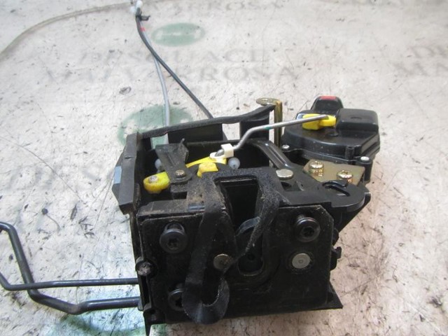 Do koszyka Zamek drzwi przednich lewych KIA Rio II JB