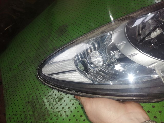 921022H020 Hyundai/Kia Reflektor prawy