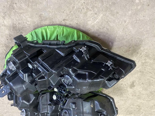 Do koszyka 33100TEDP11 Honda Reflektor prawy