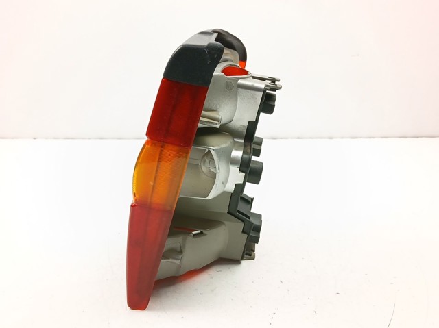 Lampa zespolona tylna lewa Opel 90443646 cena, od 44,71 USD