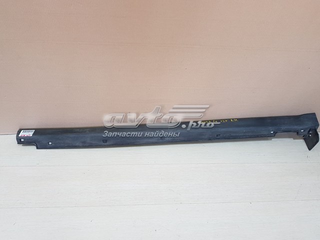 Nakładka (listwa ochronna) na próg zewnętrzna lewa 877512W000CA Hyundai/Kia