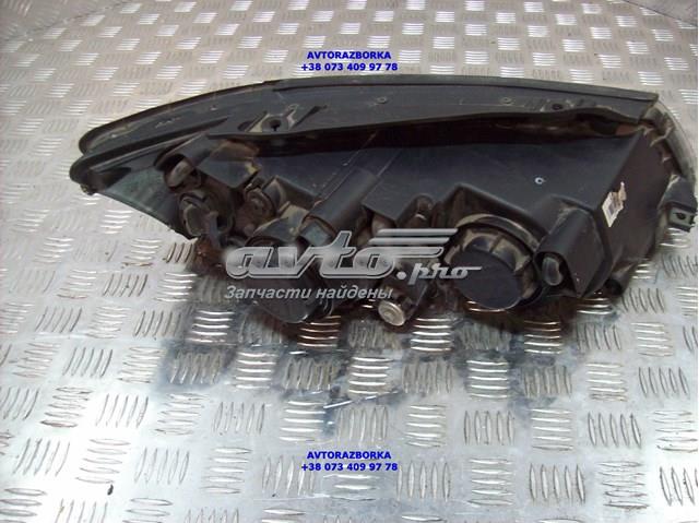 Reflektor lewy Hyundai/Kia 921013K020