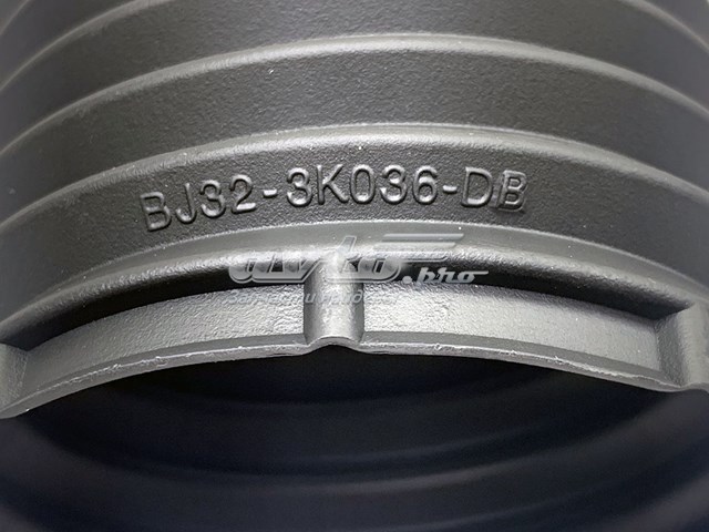Osłona amortyzatora przedniego Land Rover LR073344 cena, od 10,17 USD