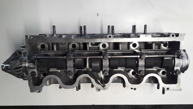 Do koszyka Głowica cylindrów Opel Astra H L35